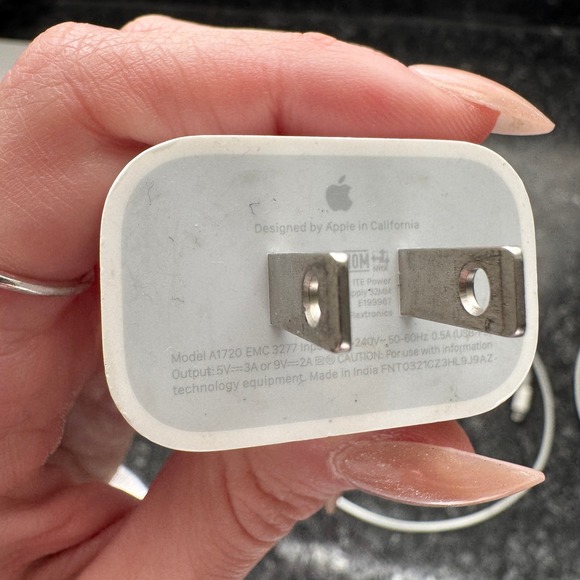 Apple Original USB-C Charger Block to USB-PD Charging Cord Set of 2 Cords - Picture 3 of 4